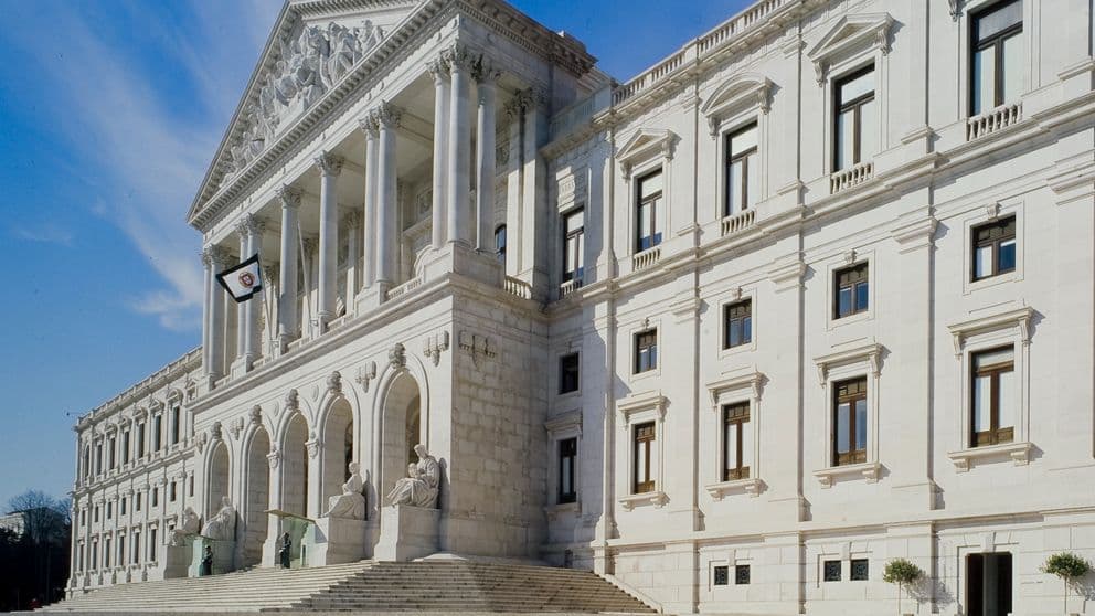 Assembleia da República @parlamento.pt