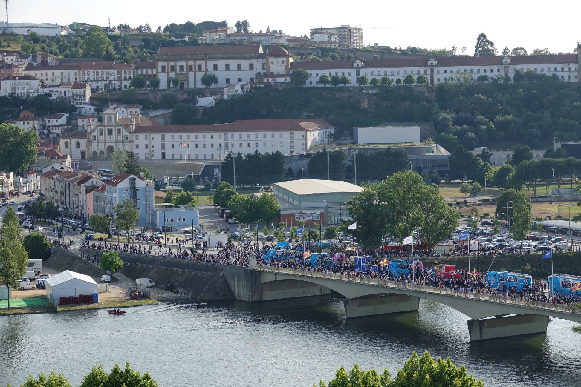 Cortejo da queima das fitas altera serviço dos SMTUC @CM Coimbra