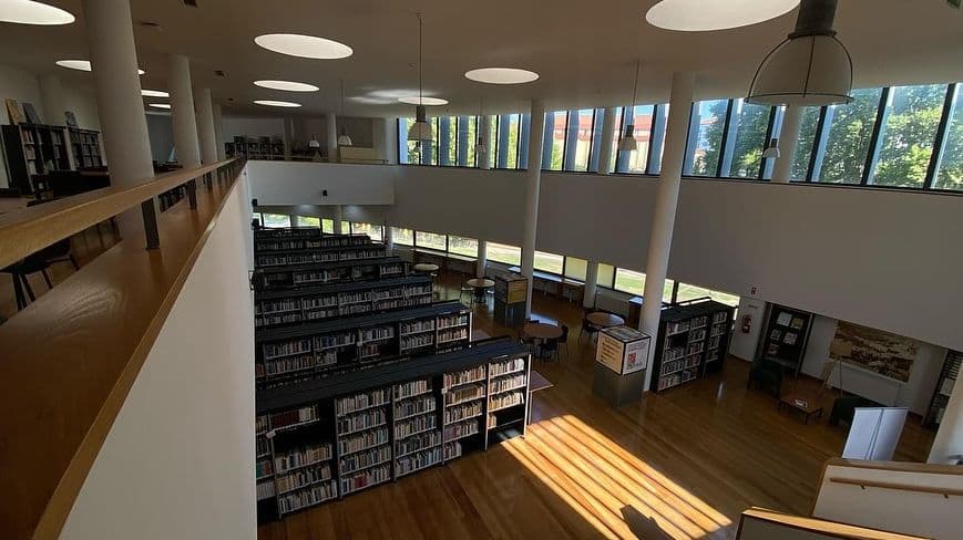 Biblioteca Municipal Gustavo Pinto Lopes @BMGPL