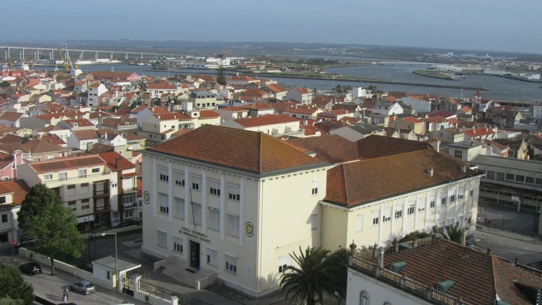 Escola Secundária Dr. Bernardino Machado @DR