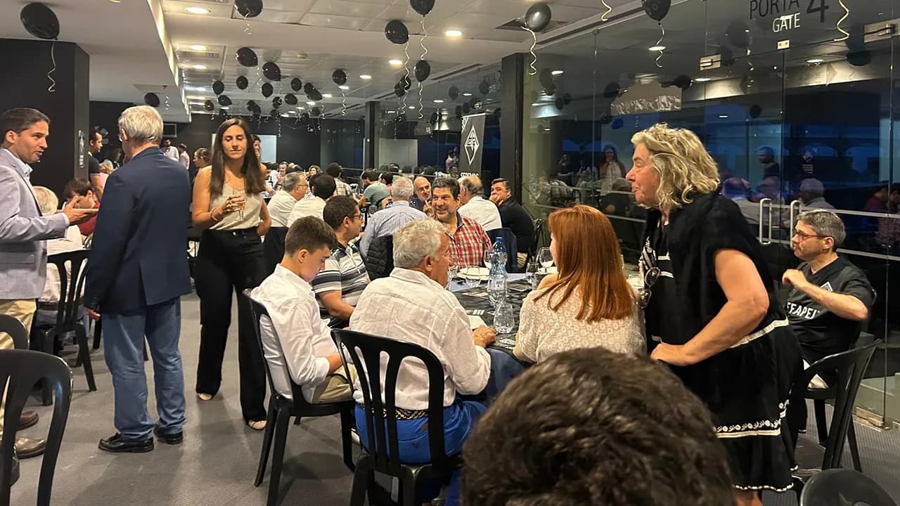 Jantar encerramento de campanha ©Seremos de Novo Briosa