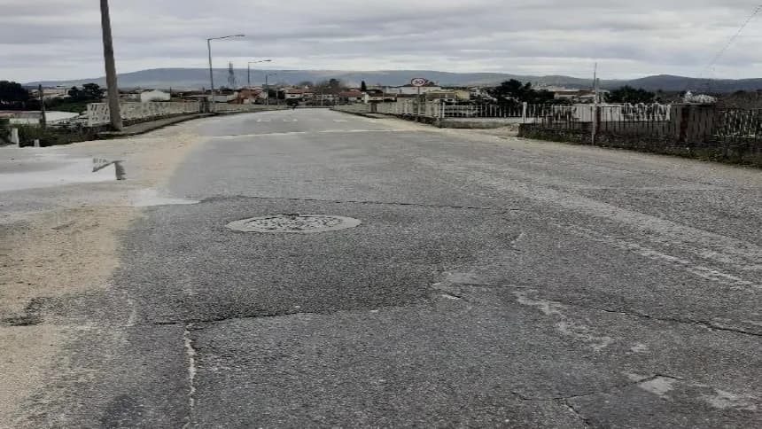 Estrada para pavimentação @CM Mealhada