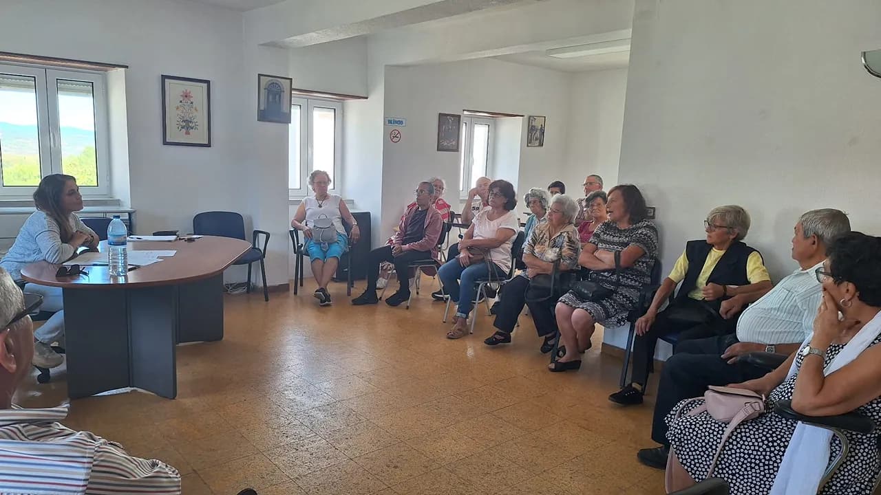 Sessão informativa sobre Complemento Solidário para Idosos @CM Vila de Rei