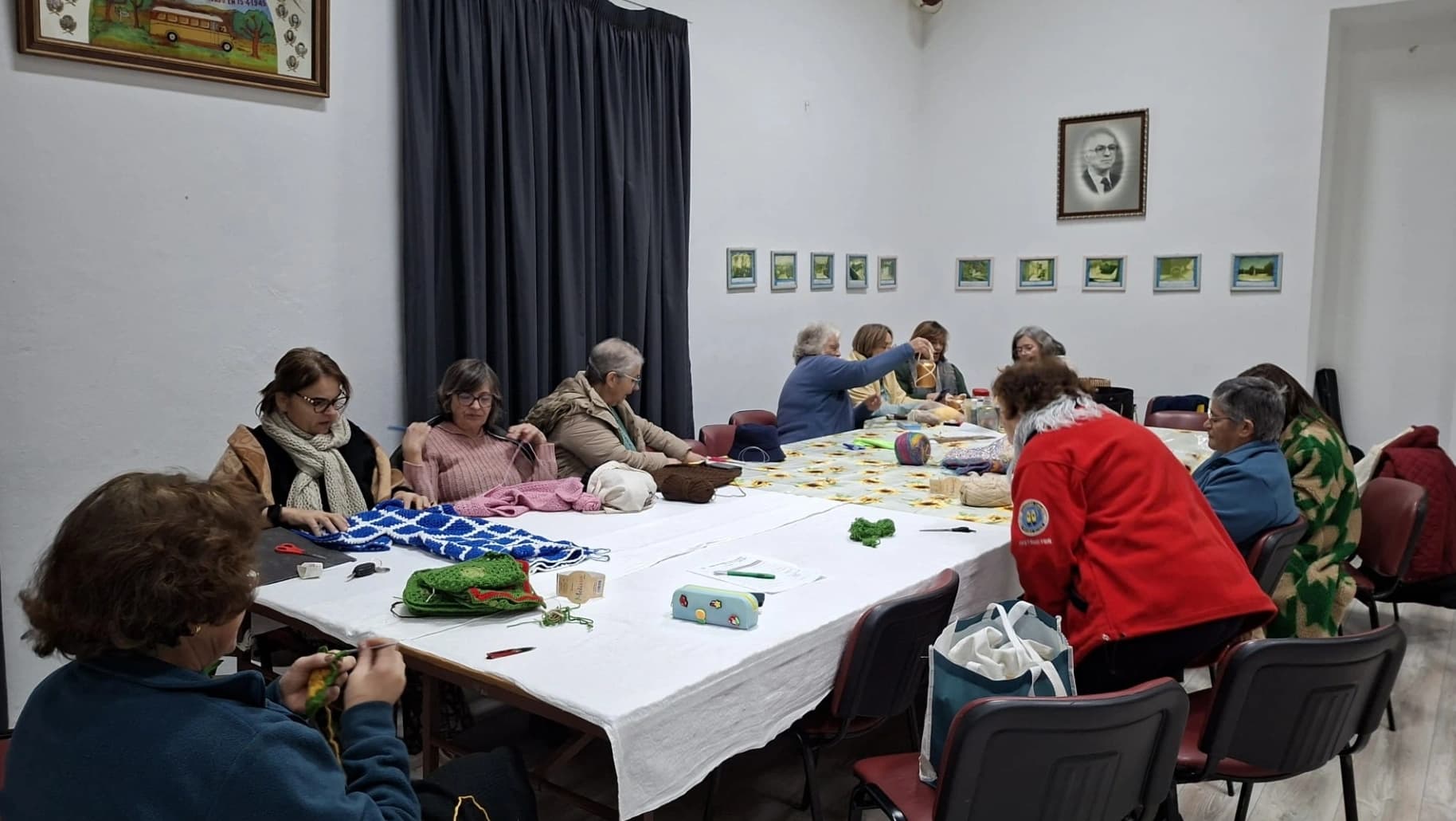 "Árvore de Natal Comunitária - Quadrados Solidários" @CM Góis