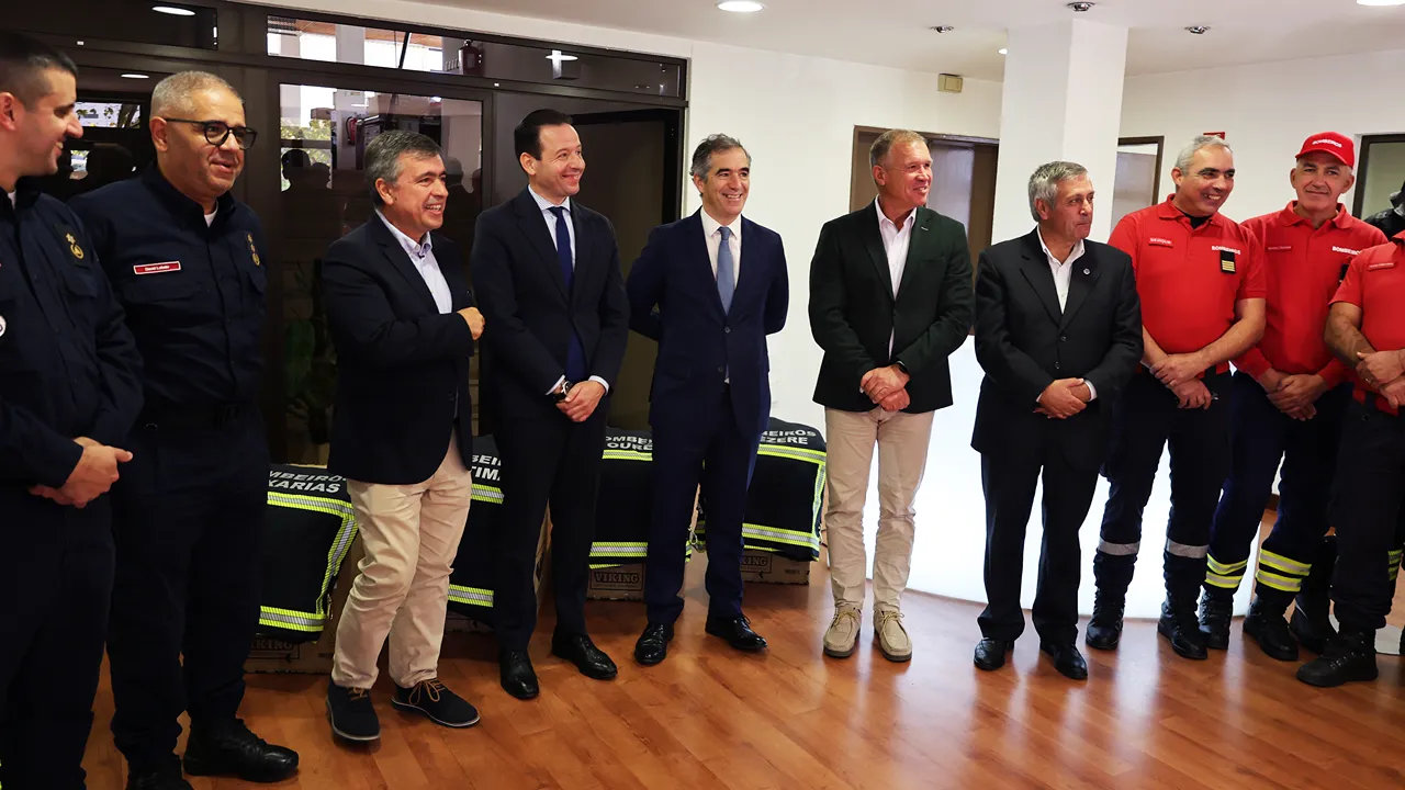 CIM Médio Tejo entrega equipamentos aos bombeiros da região @CIM Médio Tejo 