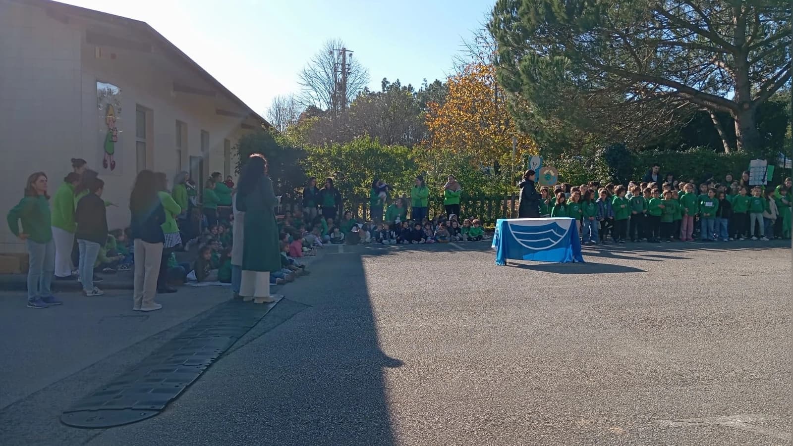Hastear da bandeira eco-escolas @CM Marinha Grande 