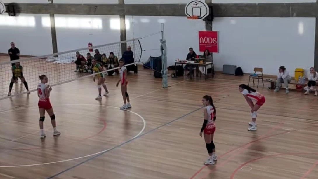 Equipa de cadetes de voleibol do GCF @GCF 