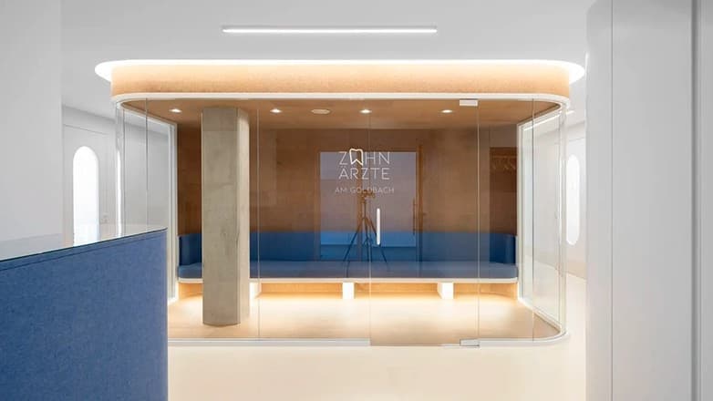 Clínica “Zahnärzte am Goldbach” @DR 