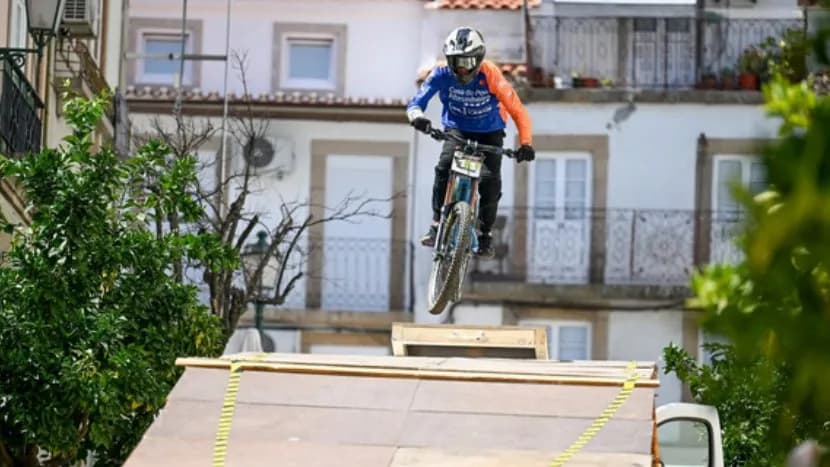 DownHill urbano ©CMCB