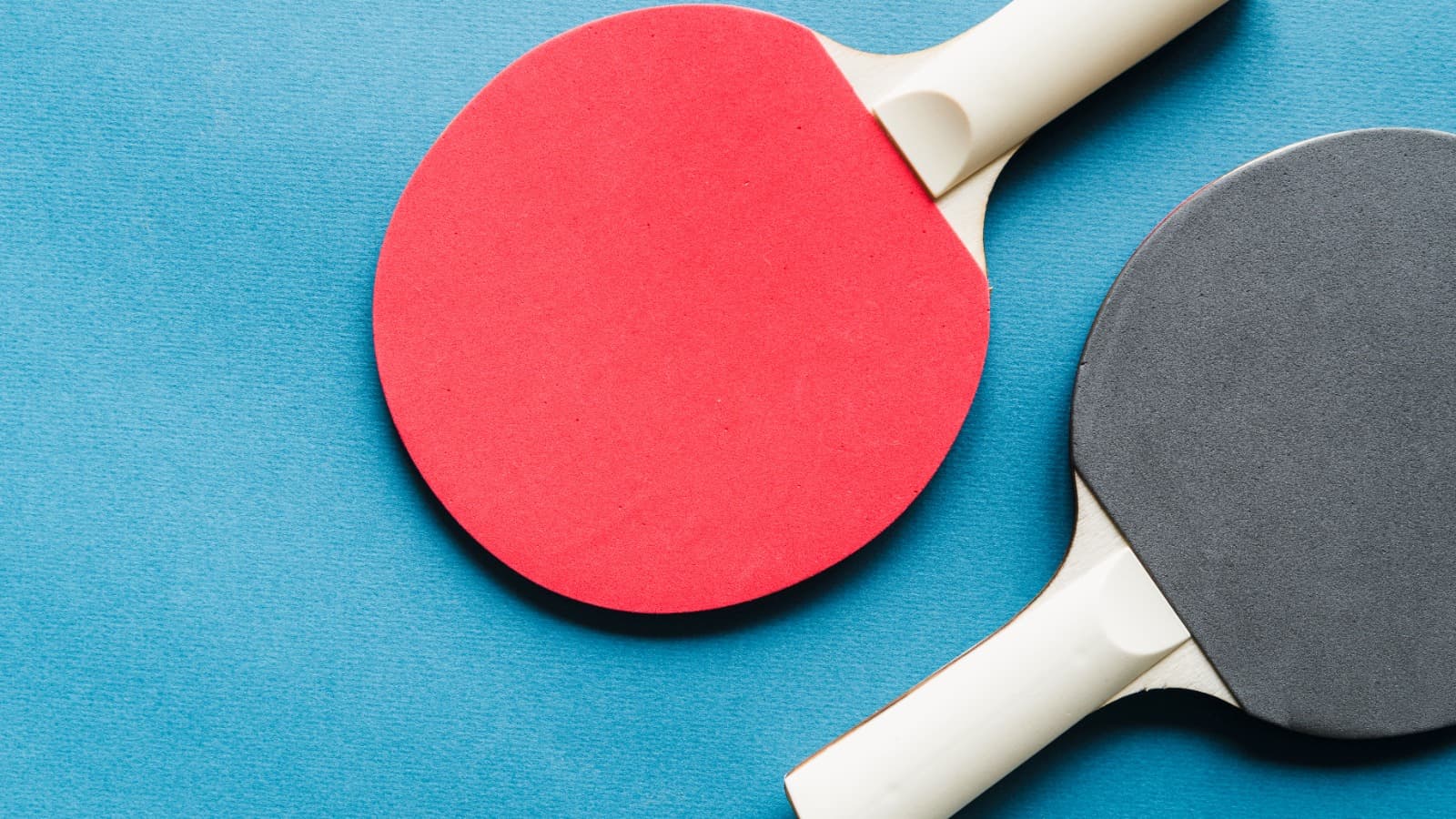 Ténis de mesa @freepik