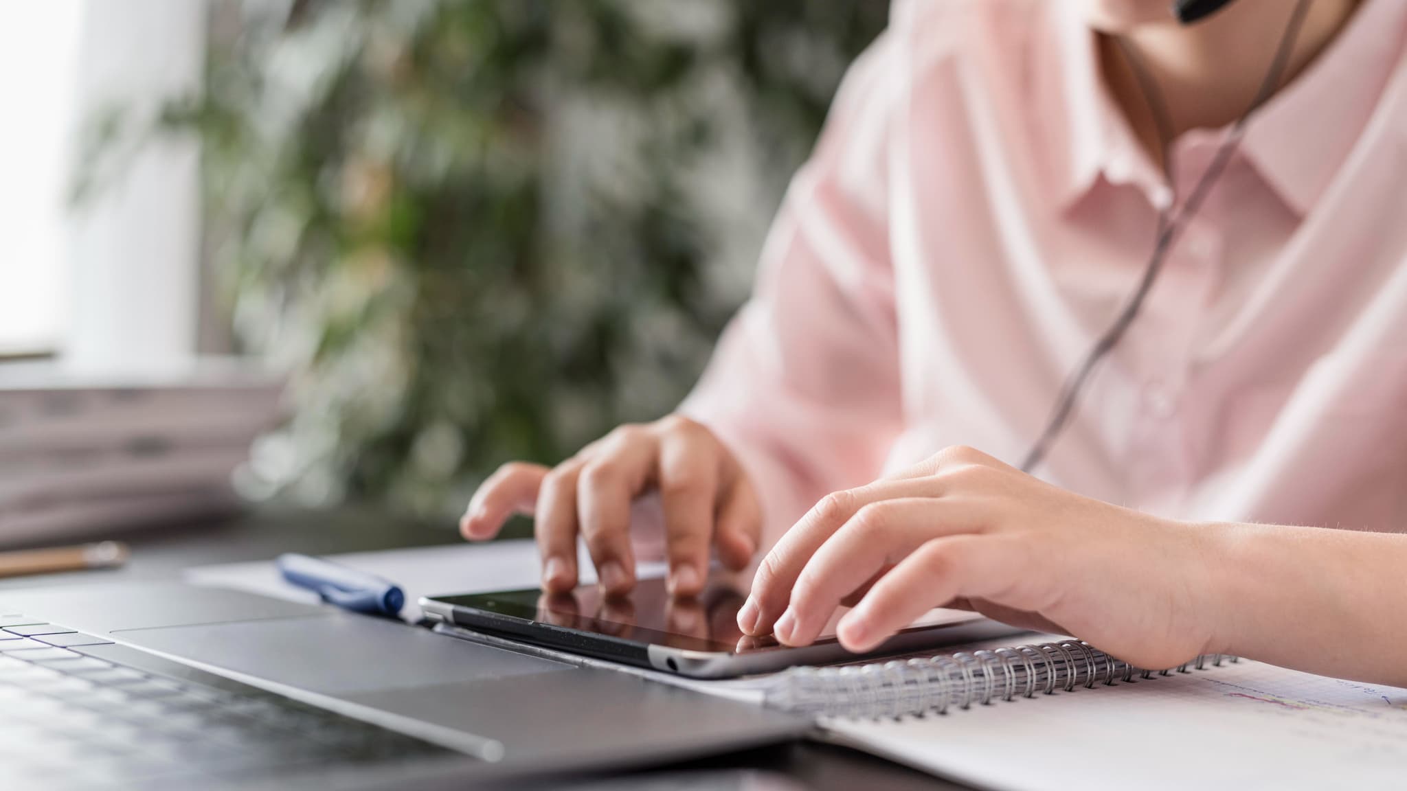 Atendimento digital @freepik