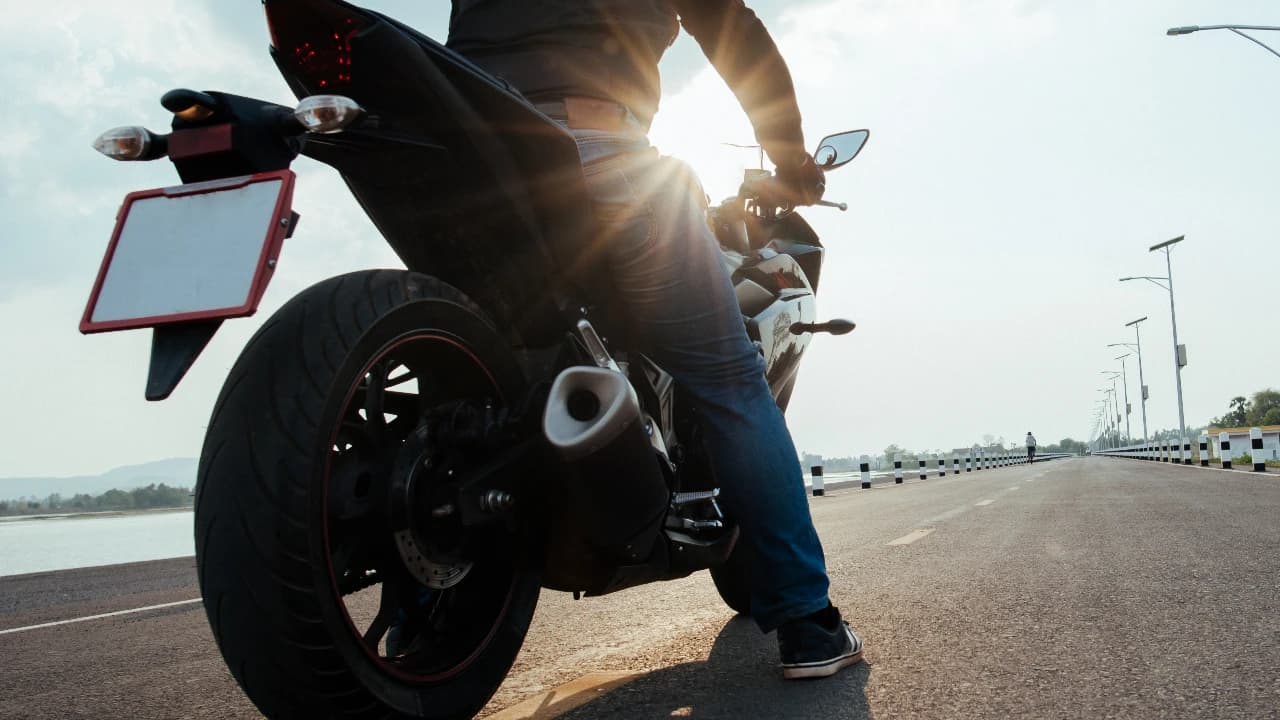 Motorizada @jcomp freepik