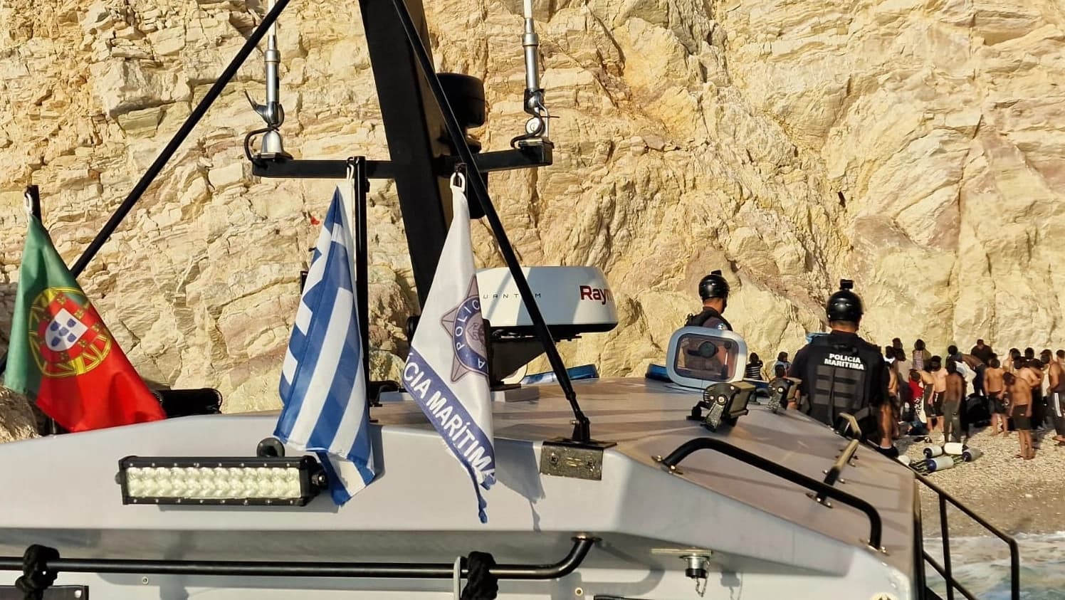 Polícia Marítima resgata 78 migrantes @AMN