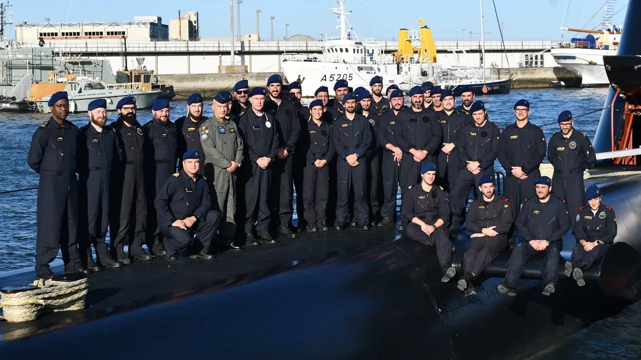 Tripulação NRP Tridente @Marinha Portuguesa