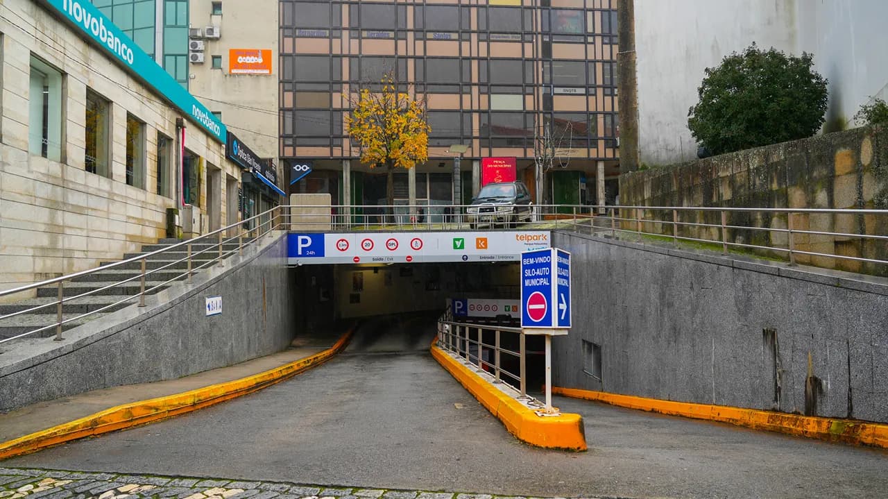 Estacionamento @CM Covilhã