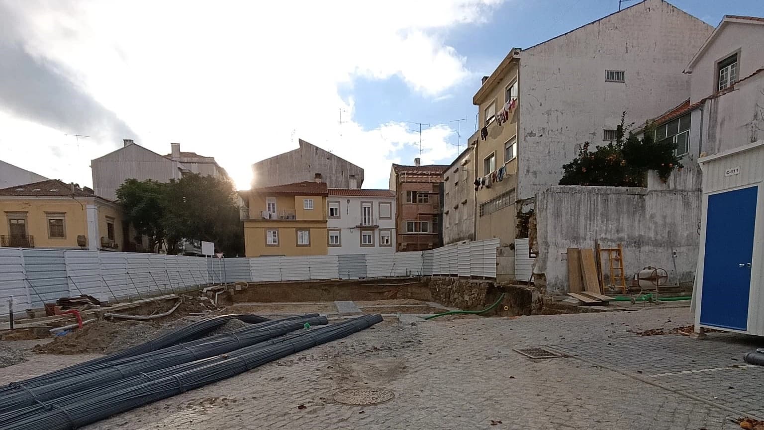 Obras do novo complexo funerário @CM Castelo Branco