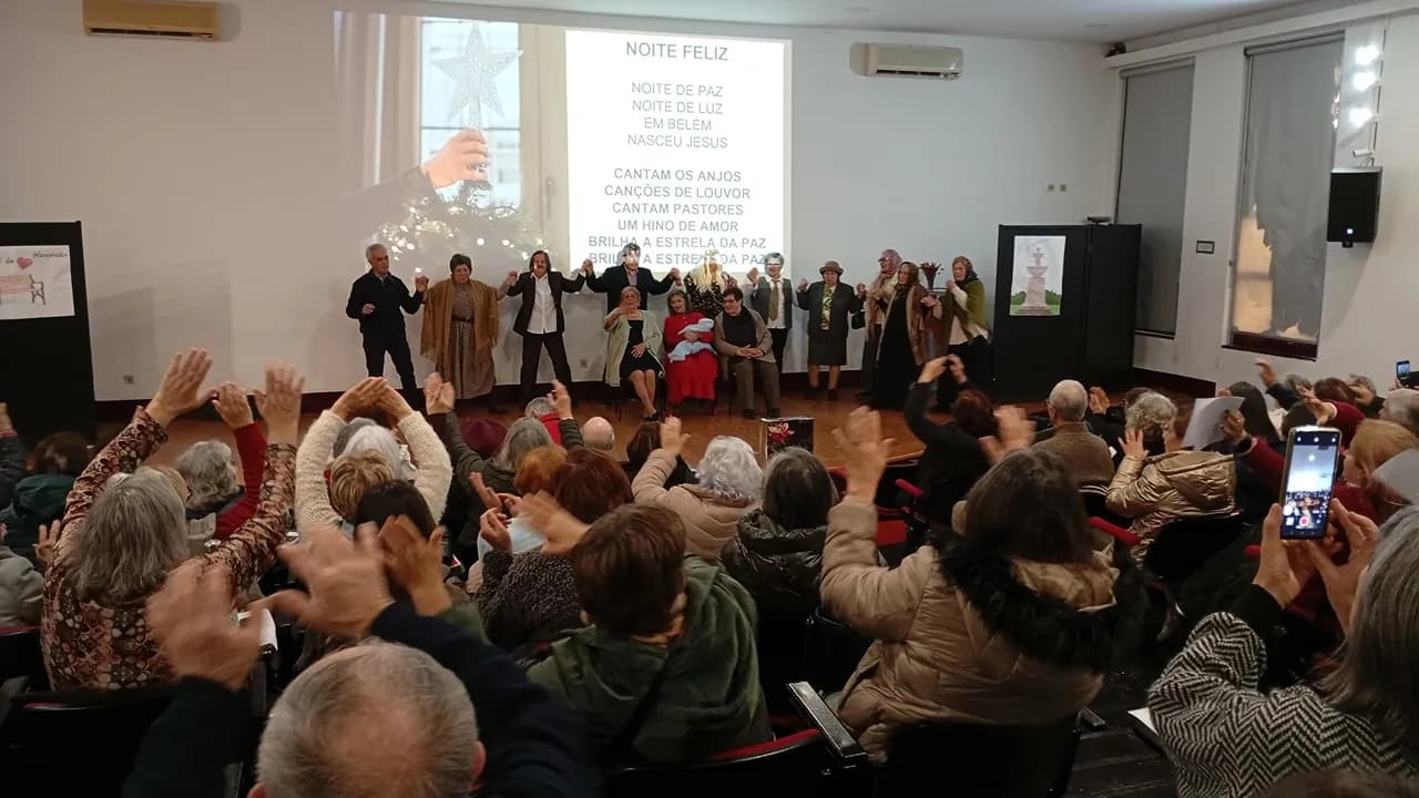 Representação teatral “Um casamento feliz… e um filho pelo Natal” @CM Cantanhede
