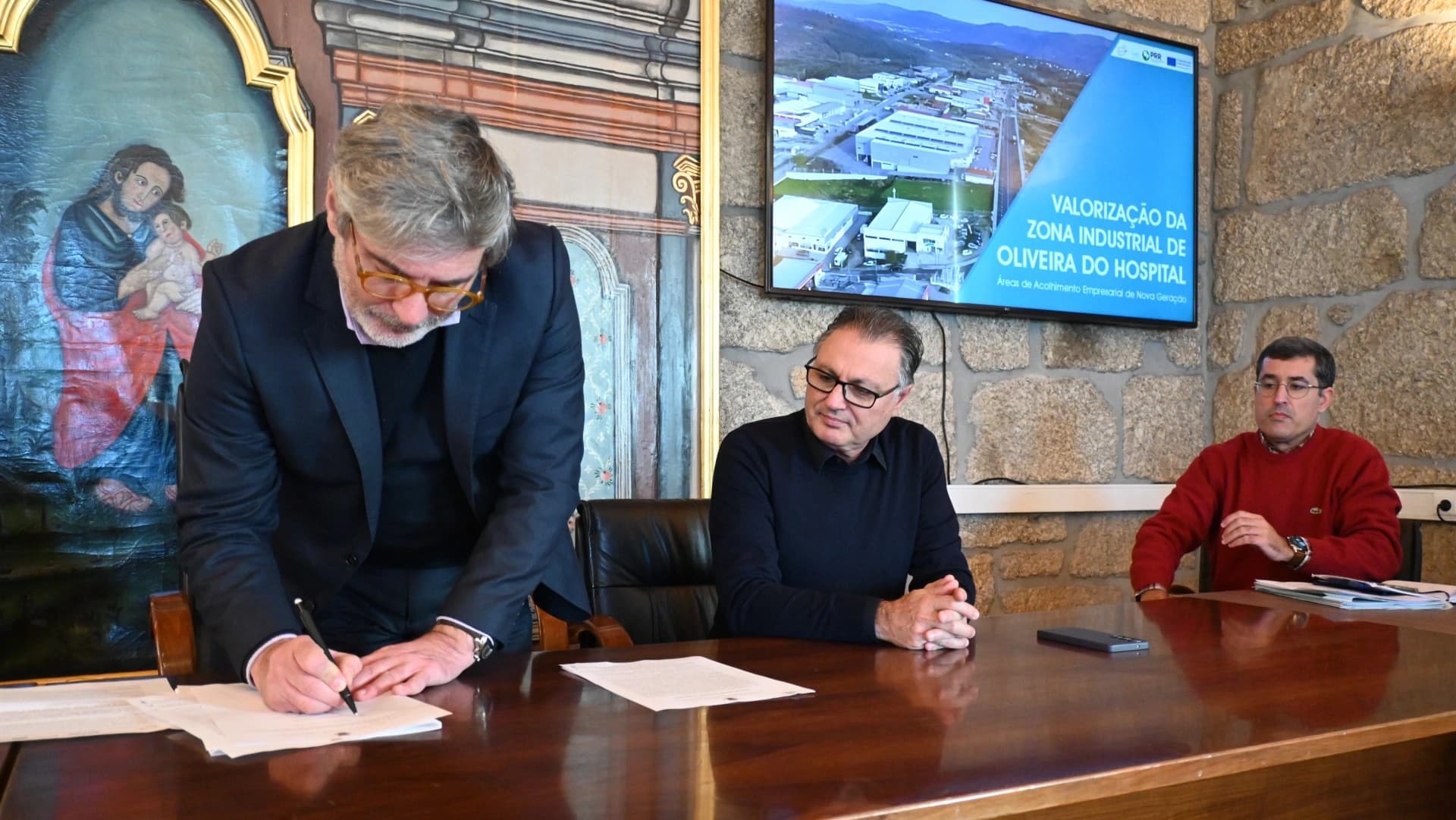 Assinatura do auto de consignação @CM Oliveira do Hospital