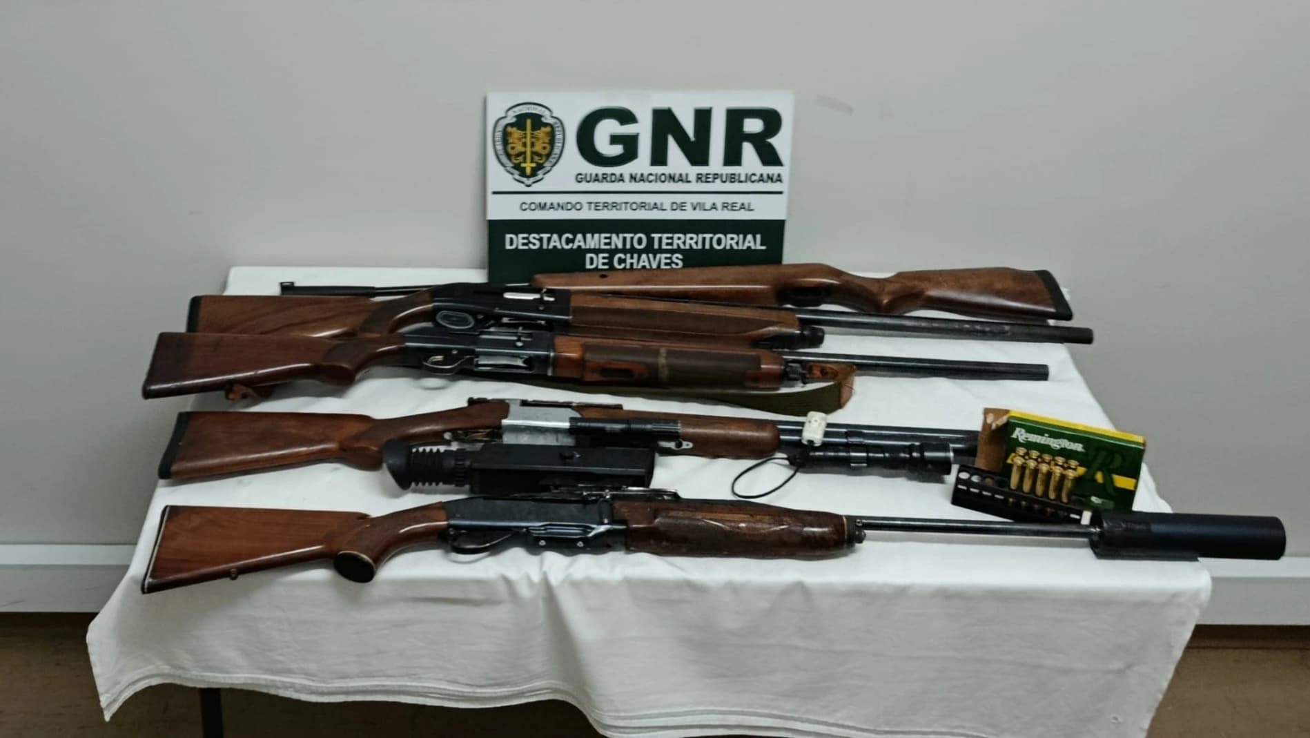 Material apreendido @GNR Vila Real