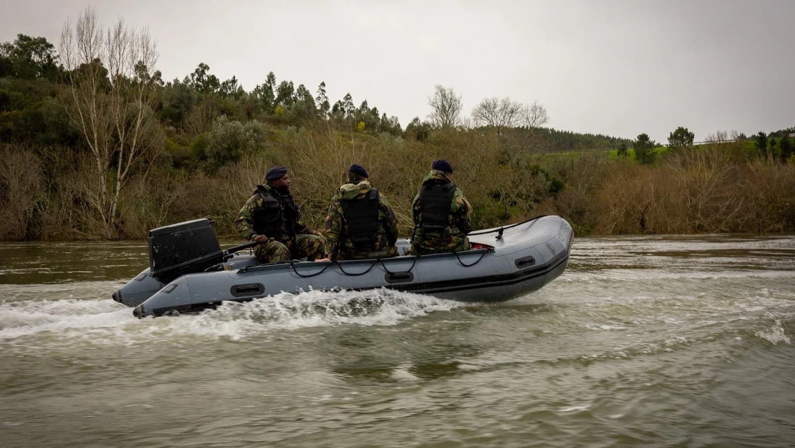 Militares da Marinha Portuguesa no apoio às populações @Marinha Portuguesa