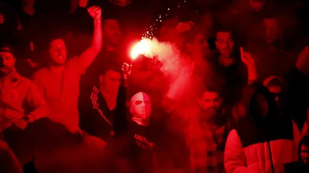 Pirotecnia ilegal @Reuteurs