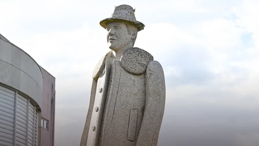 Estátua do Emigrante @CM Tarouca