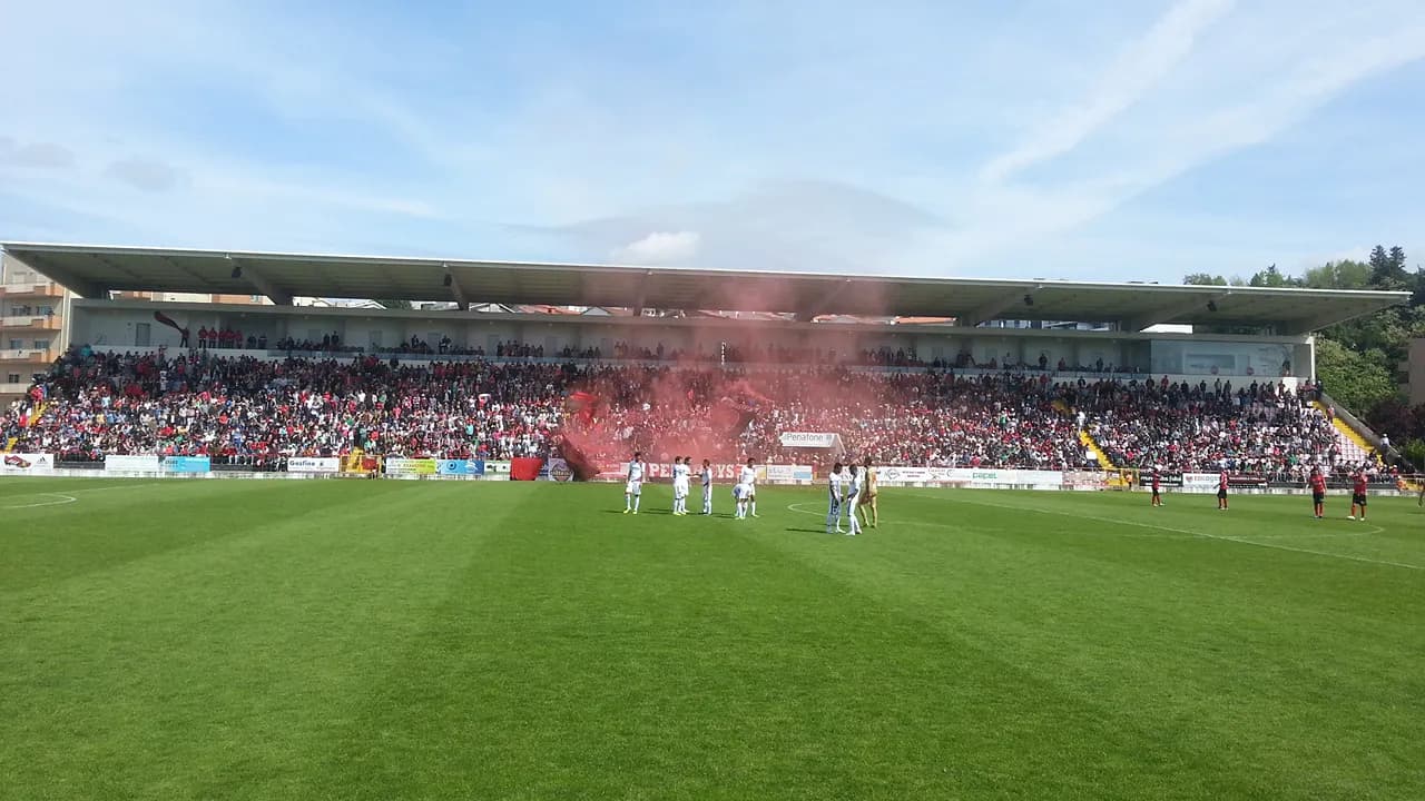 Estádio 25 de Abril Penafiel © Rui F - CC 4.0