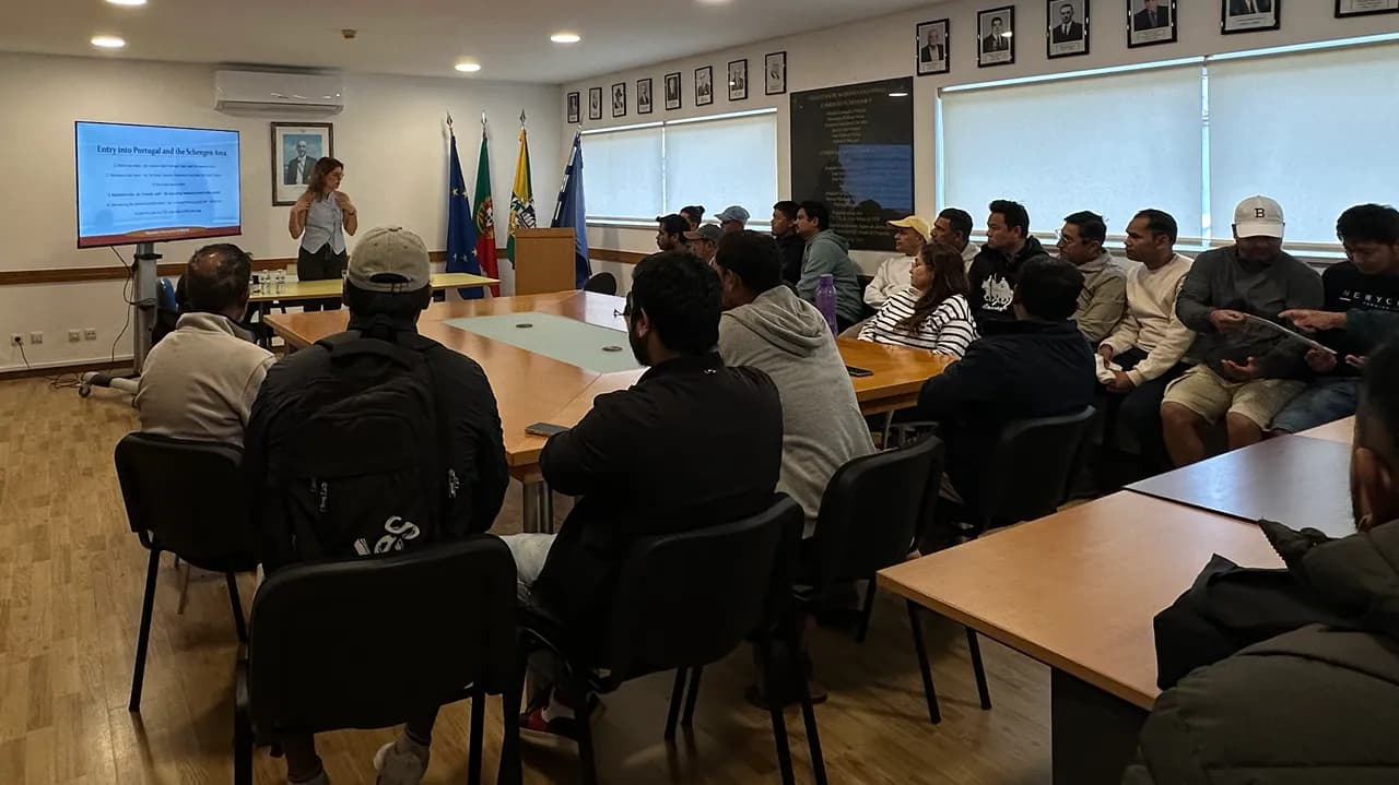Sessão sobre legalização e regularização documental de migrantes @CM Figueira da Foz